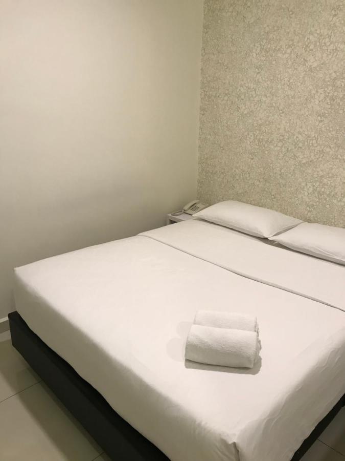 Goody Hotel Джохор-Бару Экстерьер фото
