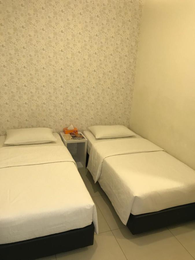 Goody Hotel Джохор-Бару Экстерьер фото