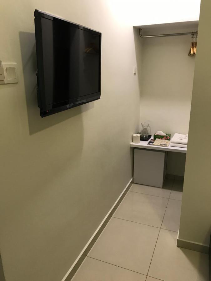 Goody Hotel Джохор-Бару Экстерьер фото